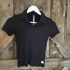VUORI BLACK RIBBED POSE FITTED SHIRT POLO XS